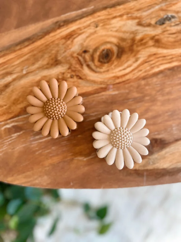 trendy clips for long hair -Large Sunflower Claw Clip