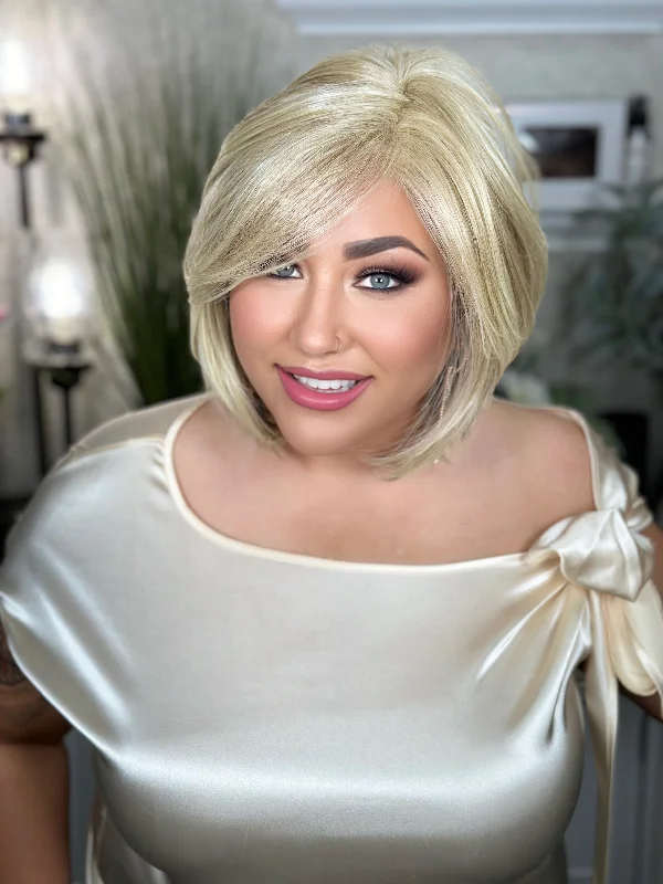 chic wigs for bold, high-fashion styles-DEAL BREAKER - Cream Sugar Blonde*